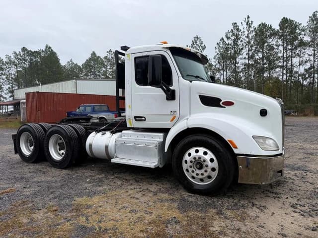 Image of Peterbilt 579 equipment image 3