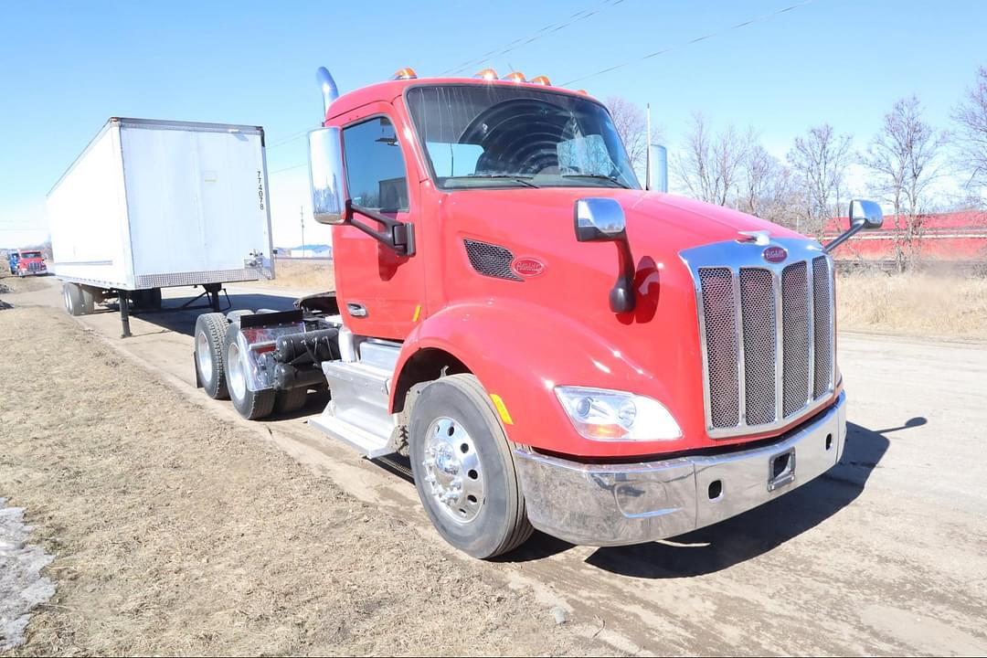 Image of Peterbilt 579 Primary image