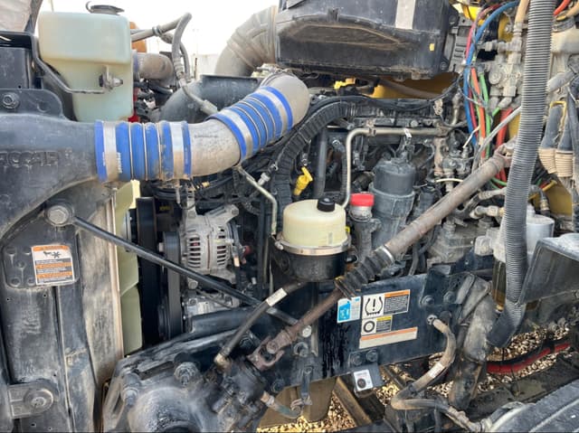 Image of Peterbilt 579 equipment image 1