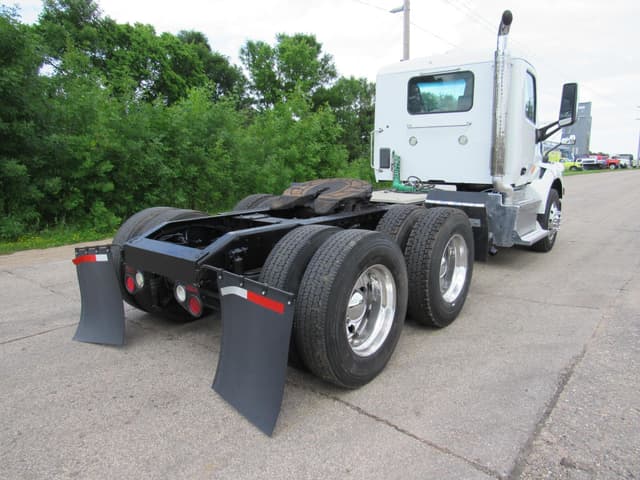 Image of Peterbilt 579 equipment image 3