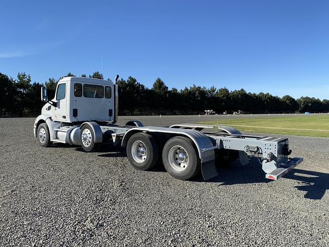 Image of Peterbilt 579 equipment image 3