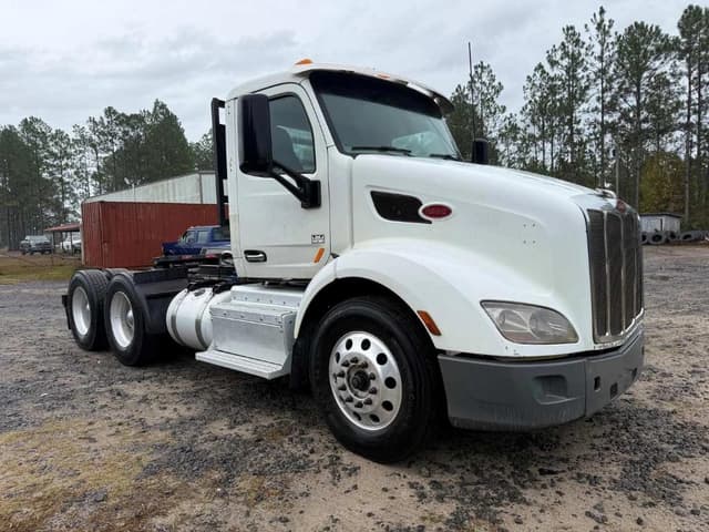 Image of Peterbilt 579 equipment image 2