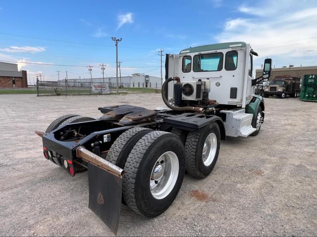 Image of Peterbilt 579 equipment image 3