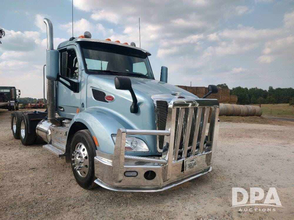 Main image Peterbilt 579