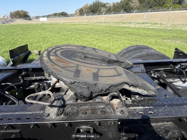 Image of Peterbilt 579 equipment image 4