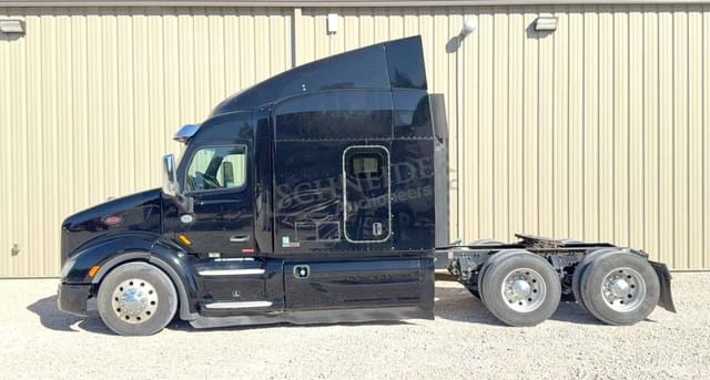 Image of Peterbilt 579 equipment image 3