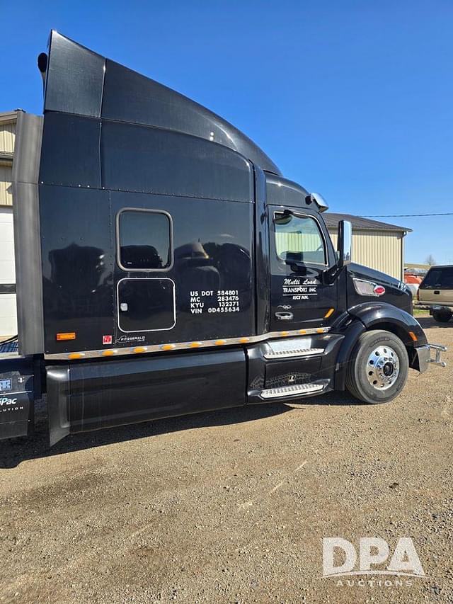Image of Peterbilt 579 equipment image 1