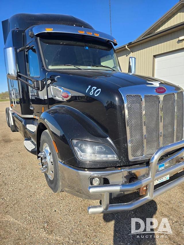 Image of Peterbilt 579 equipment image 3
