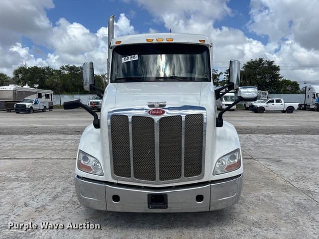 Image of Peterbilt 579 equipment image 1