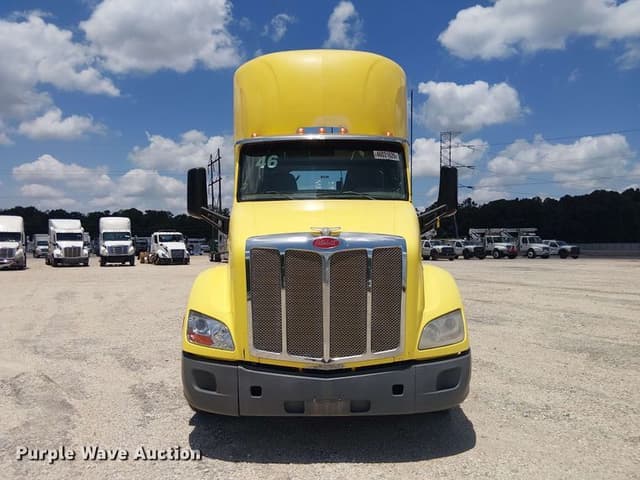 Image of Peterbilt 579 equipment image 1