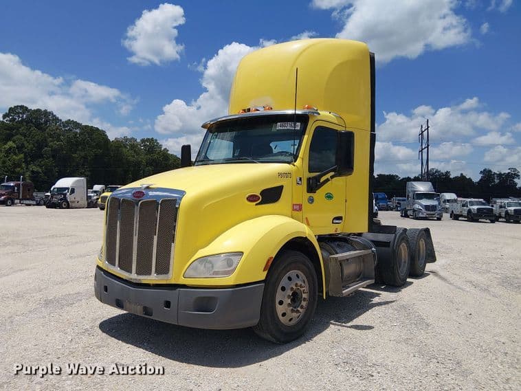 Image of Peterbilt 579 Primary image