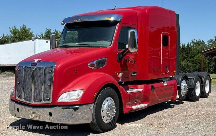 Image of Peterbilt 579 Primary image