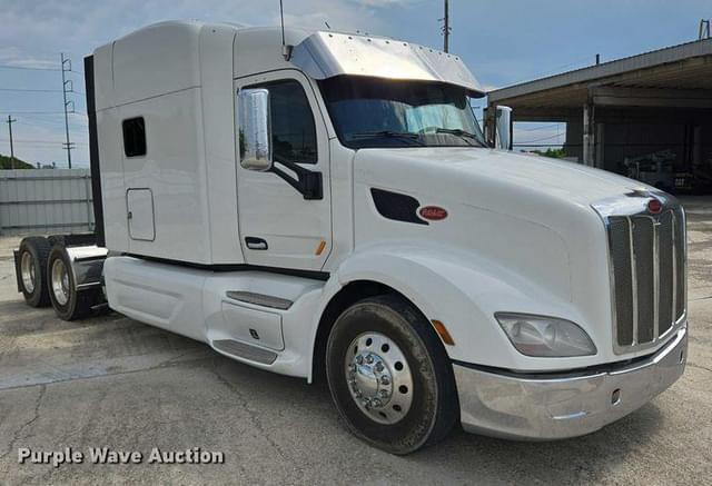 Image of Peterbilt 579 equipment image 2