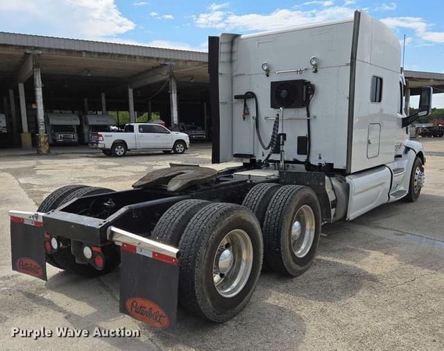 Image of Peterbilt 579 equipment image 4