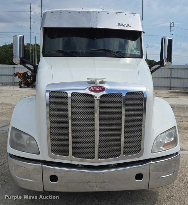Image of Peterbilt 579 equipment image 1