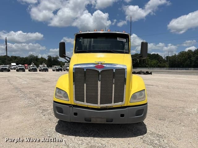 Image of Peterbilt 579 equipment image 1