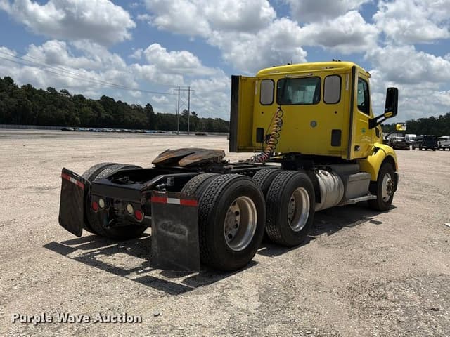 Image of Peterbilt 579 equipment image 4