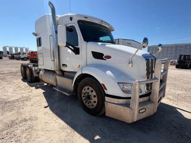 Image of Peterbilt 579 equipment image 2