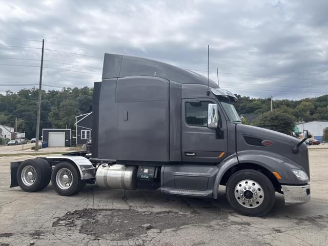 Image of Peterbilt 579 equipment image 3