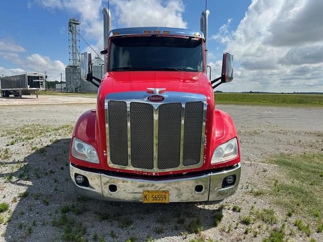 Image of Peterbilt 579 equipment image 1