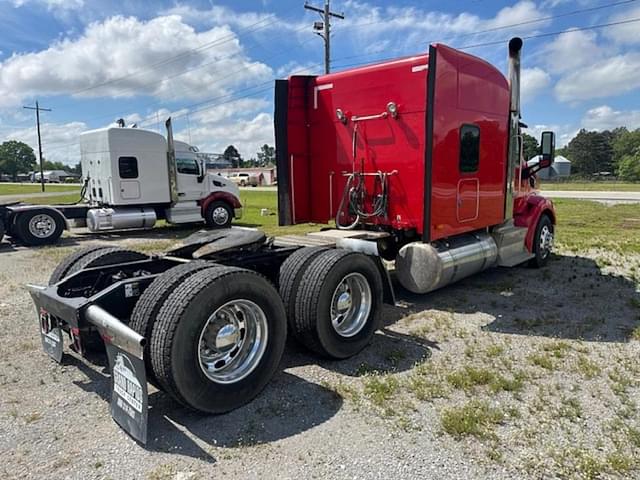 Image of Peterbilt 579 equipment image 3