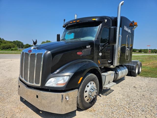 Image of Peterbilt 579 equipment image 1
