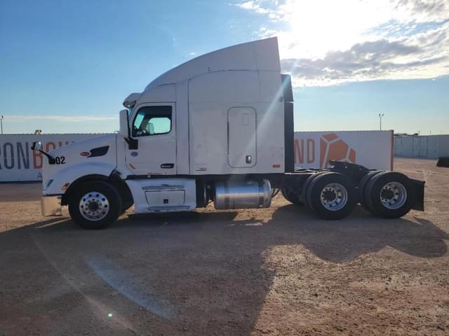 Image of Peterbilt 579 equipment image 1