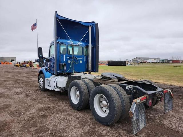 Image of Peterbilt 579 equipment image 3