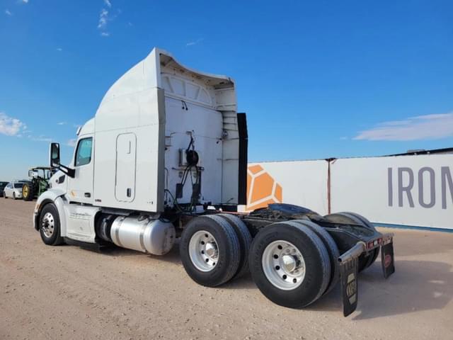 Image of Peterbilt 579 equipment image 2