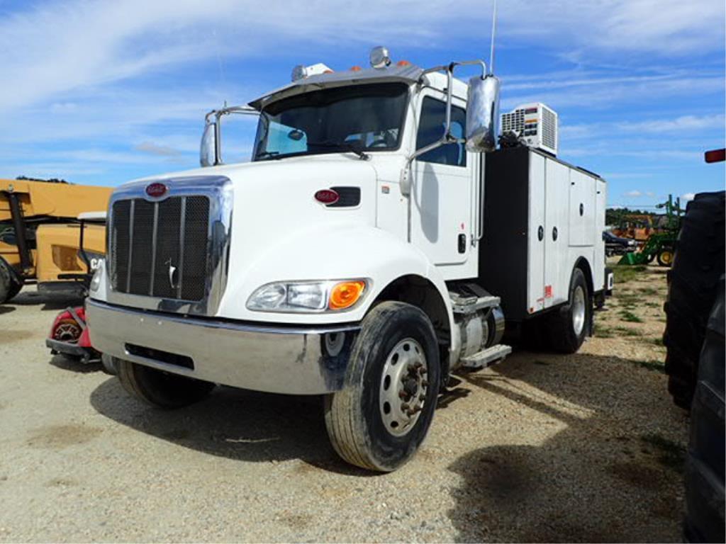 Image of Peterbilt 337 Primary image