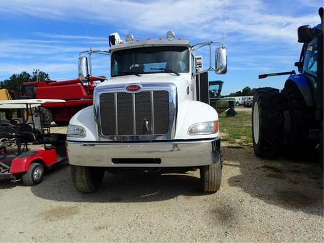 Image of Peterbilt 337 equipment image 1