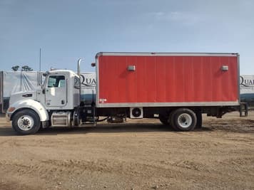 Main image Peterbilt PB337
