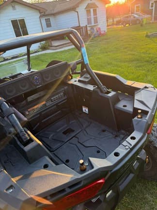 Image of Polaris 1000 equipment image 3