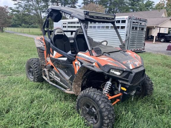Image of Polaris RZR 1000 S equipment image 2