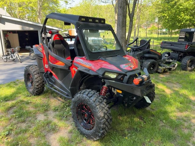 Image of Polaris RZR 1000 S equipment image 2
