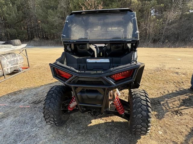 Image of Polaris RZR 1000 equipment image 4