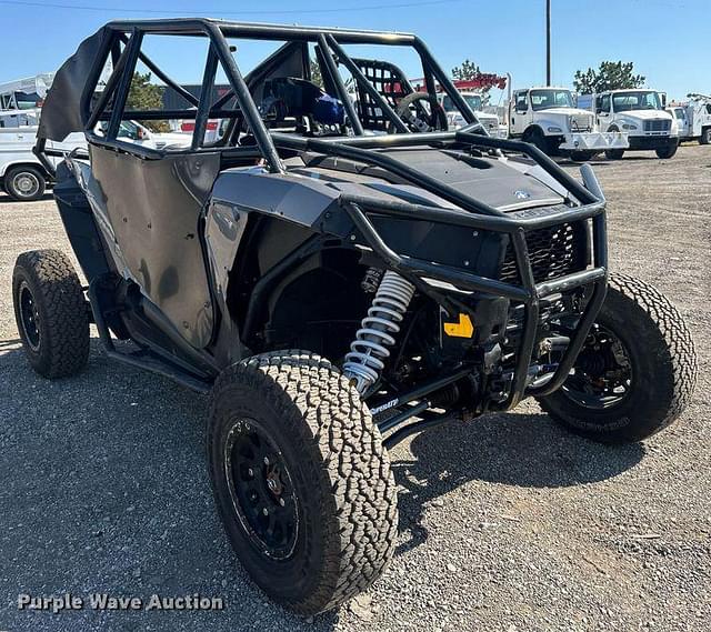 Image of Polaris RZR XP 1000 equipment image 2