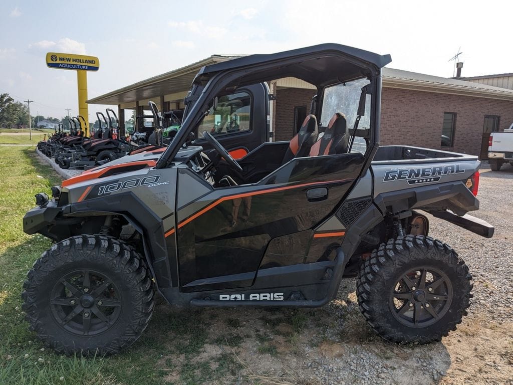2017 Polaris General 1000 EPS Deluxe Equipment Image0