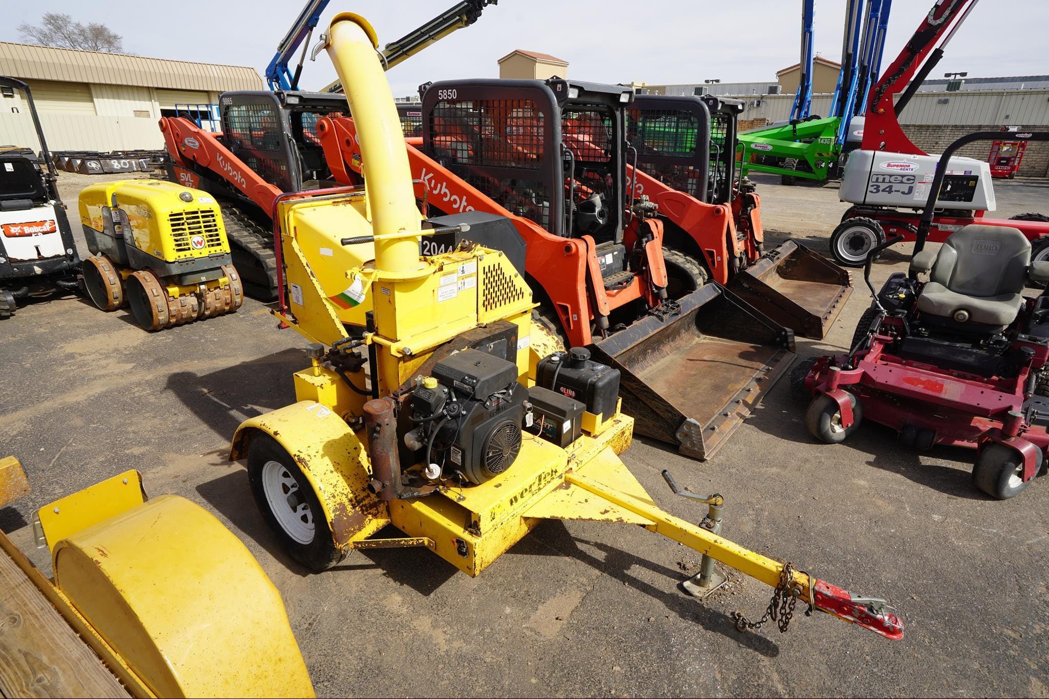 2017 Powertek 731 Equipment Image0