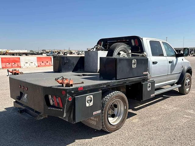 Image of Dodge Ram 4500 equipment image 2