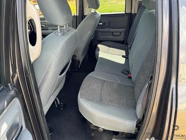 Image of Dodge Ram 1500 equipment image 1