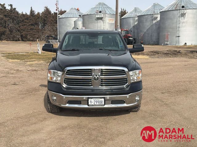 Image of Dodge Ram 1500 equipment image 2