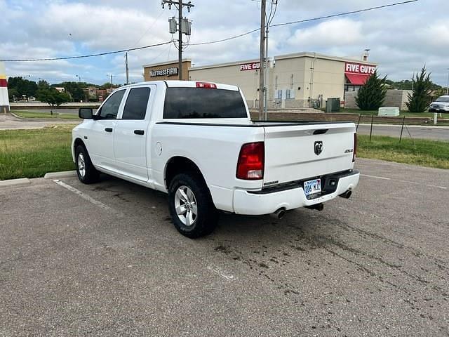 Image of Dodge Ram 1500 equipment image 2