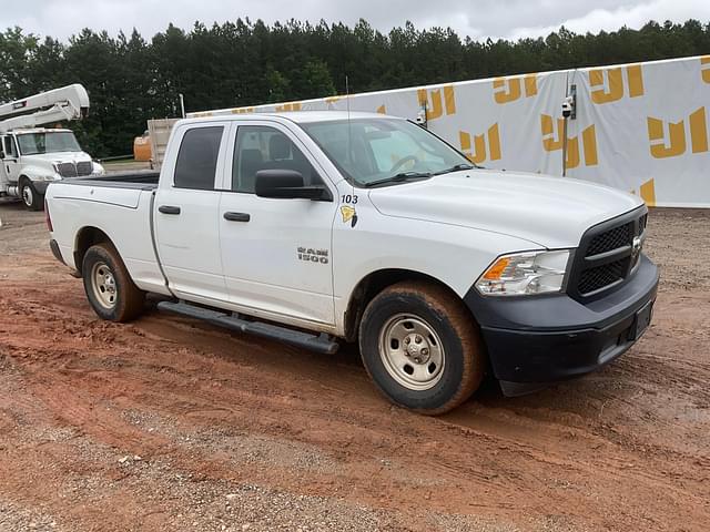 Image of Dodge Ram 1500 equipment image 2