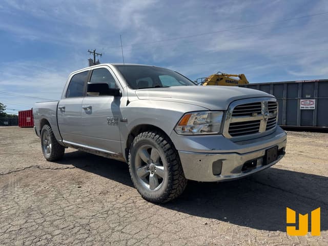 Image of Dodge Ram 1500 equipment image 2