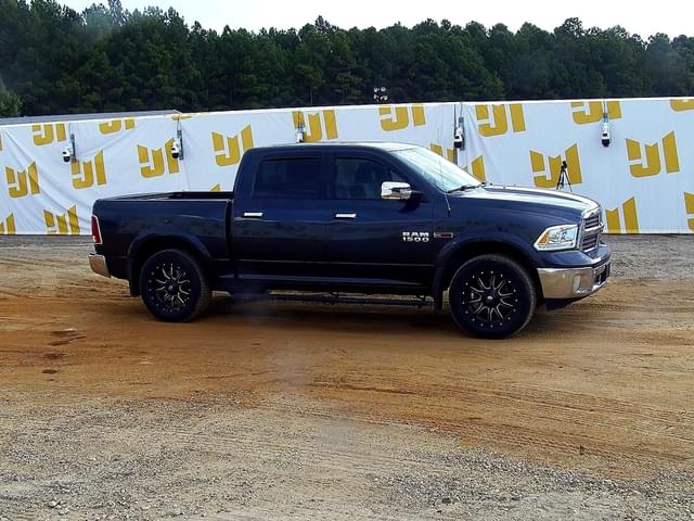 Image of Dodge Ram 1500 equipment image 3
