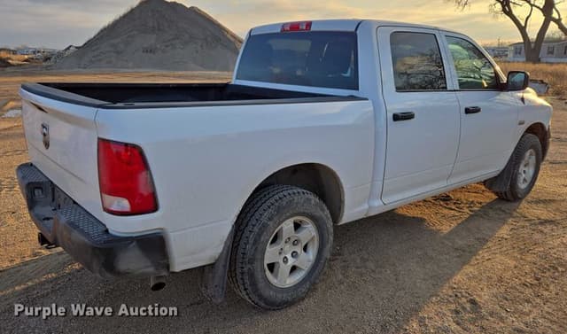 Image of Dodge Ram 1500 equipment image 4