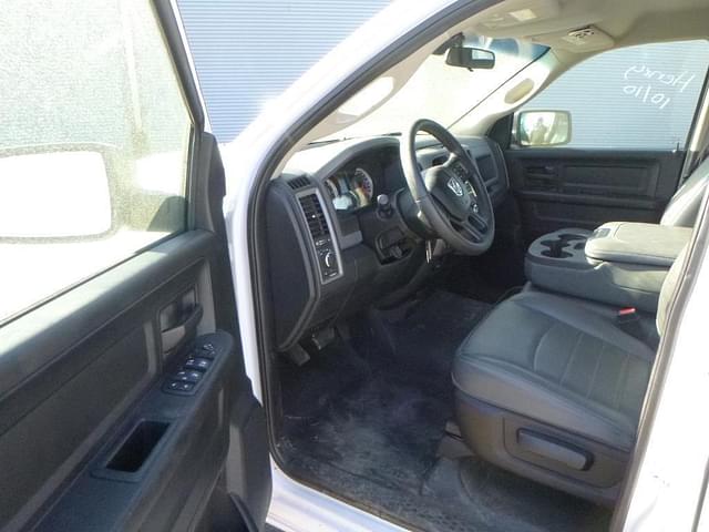 Image of Dodge Ram 1500 equipment image 4