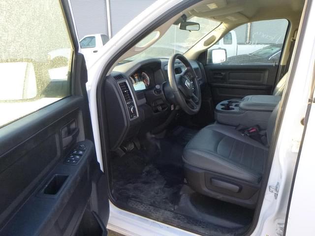 Image of Dodge Ram 1500 equipment image 4