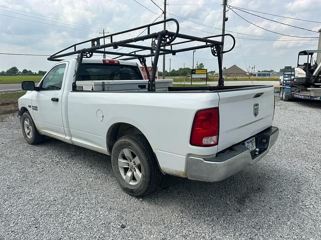 Image of Dodge Ram 1500 equipment image 3